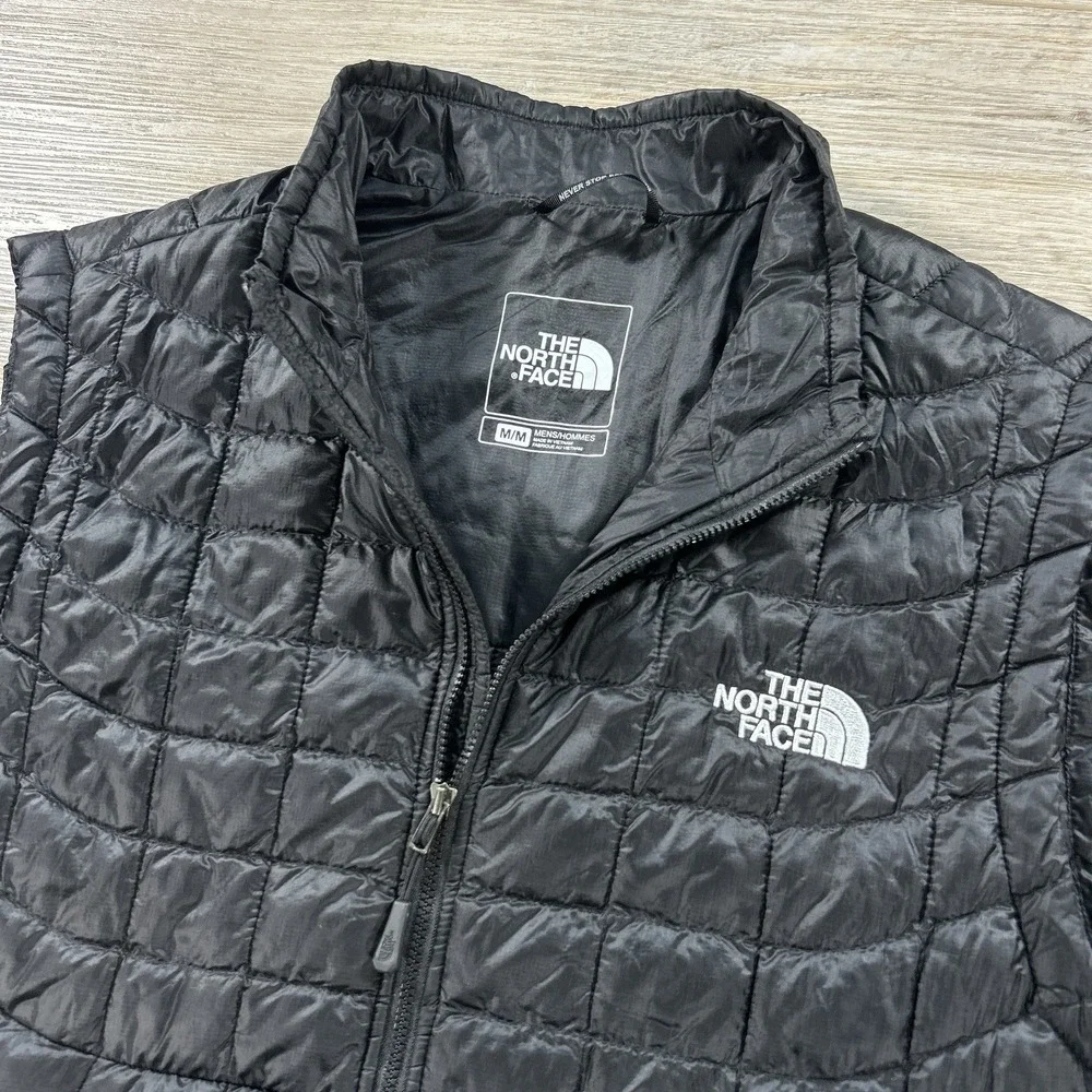 The North Face Mens Medium Black ThermoBall Eco Quilted Insulated Puffer Vest